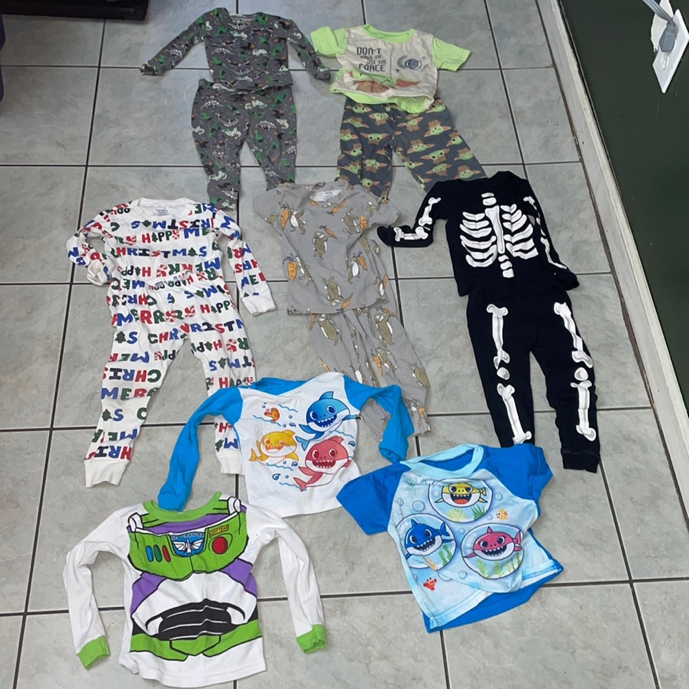 Boys pajama bundle size 2-3t